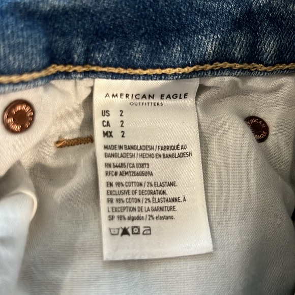 American Eagle Hi-Rise Shortie Size 2 Iced Light Indigo - Picture 7 of 9